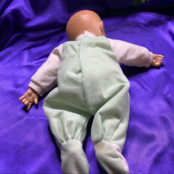 📌 Vintage Cute Cititoy Baby Doll 1990 and Tollytots Baby Doll both with cloth - Picture 4 of 16